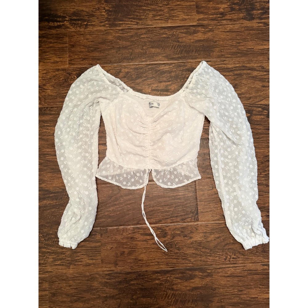 Hollister White Floral Eyelet Cinched Front Smocked Back Crop Top XS Long Sleeve